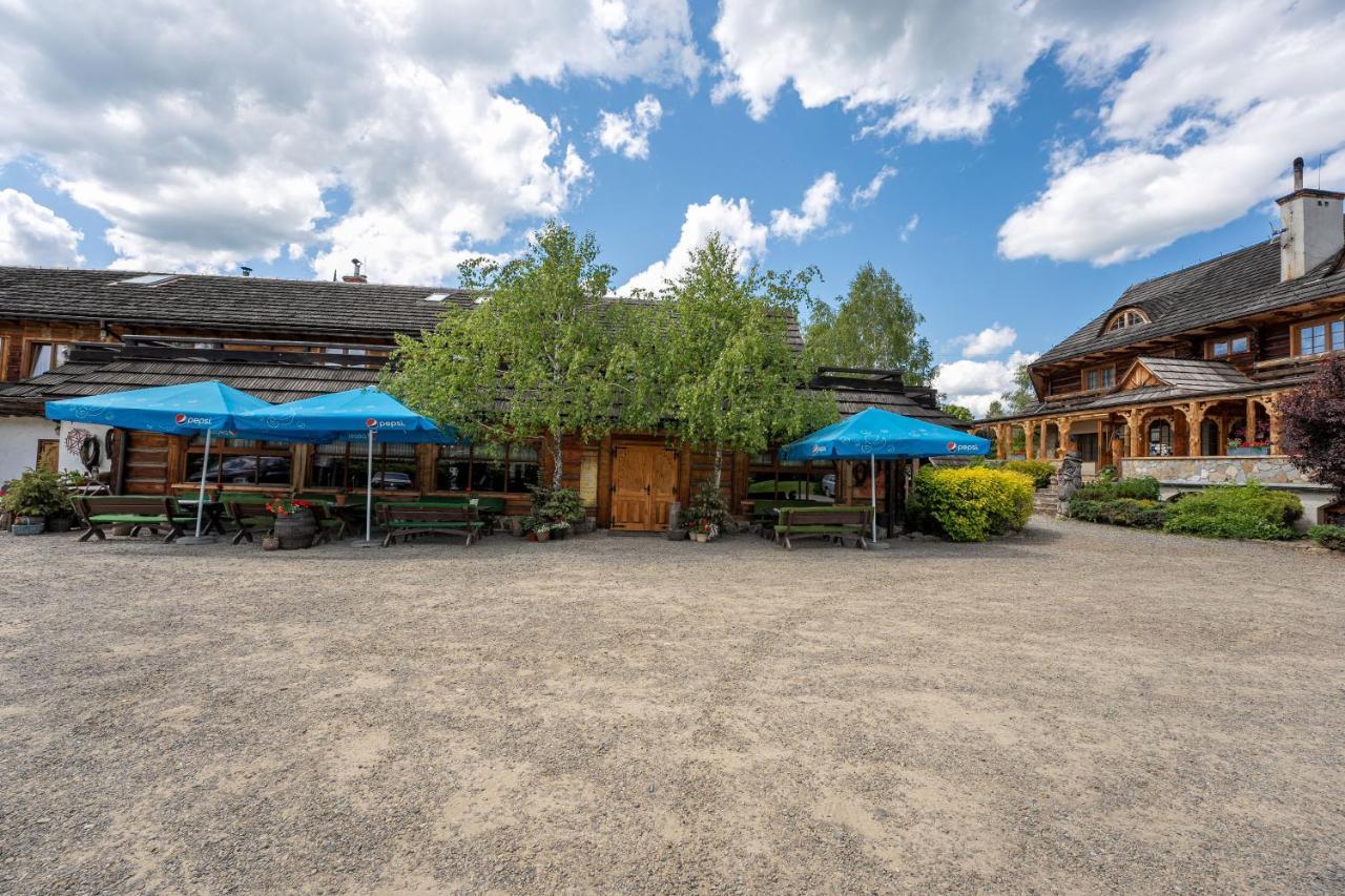 Bed and Breakfast Gosciniec Debowa Gazdowka Ustrzyki Dolne Exterior foto